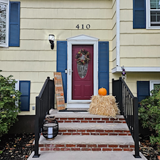 Concrete-Sidewalk-Cleaning-in-Brick-NJ-Restoring-Heavily-Stained-Surfaces 2