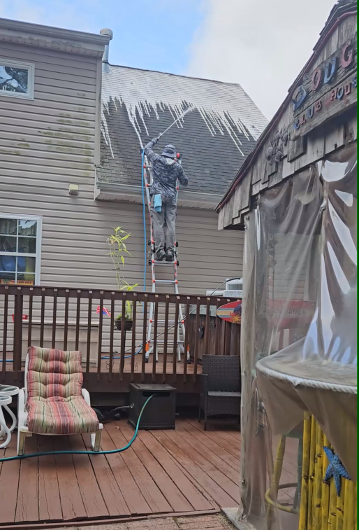 House Washing & Roof Cleaning in Lacey Township, NJ